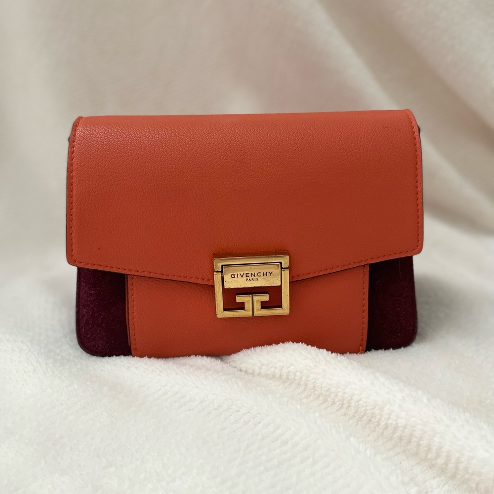 Crossbody bag
